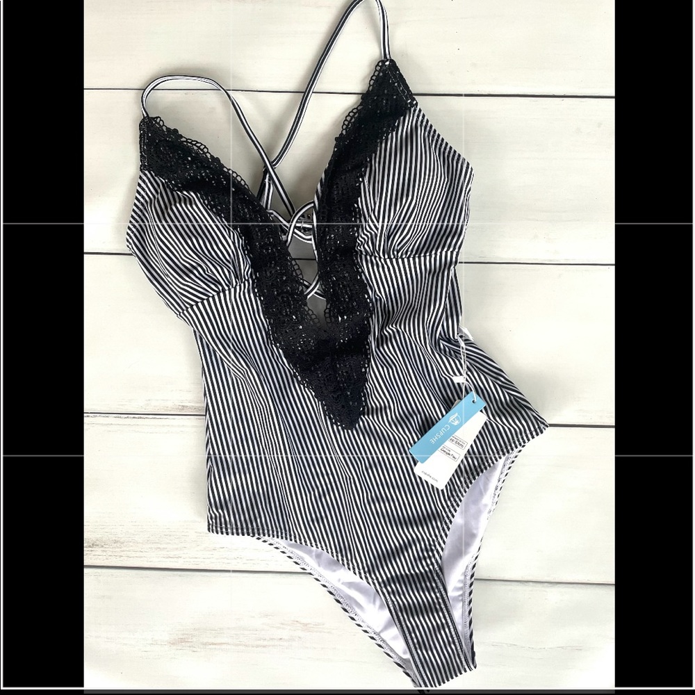 Cupshe Swimsuit